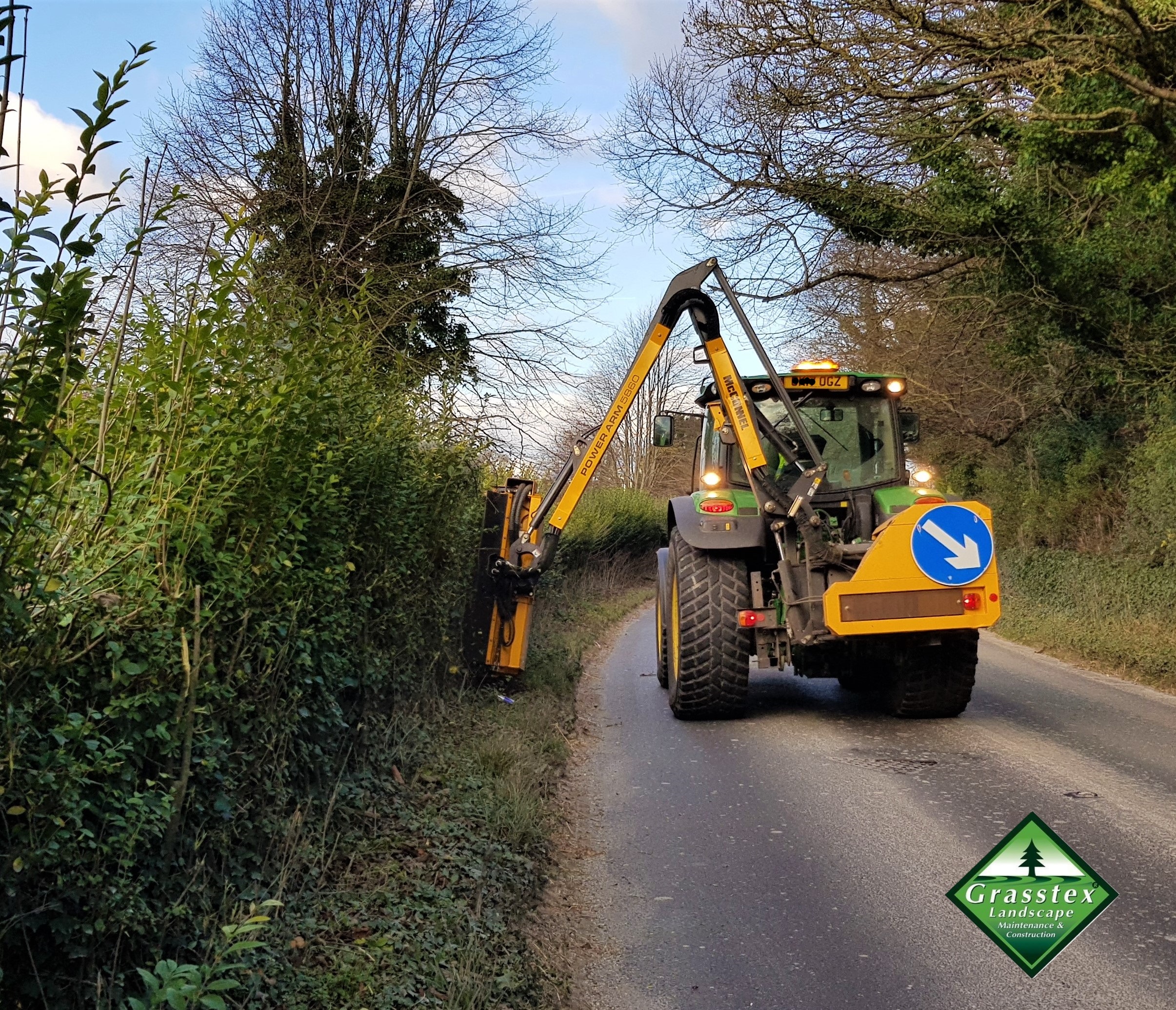 Highway hedge and verge cutting — Grasstex
