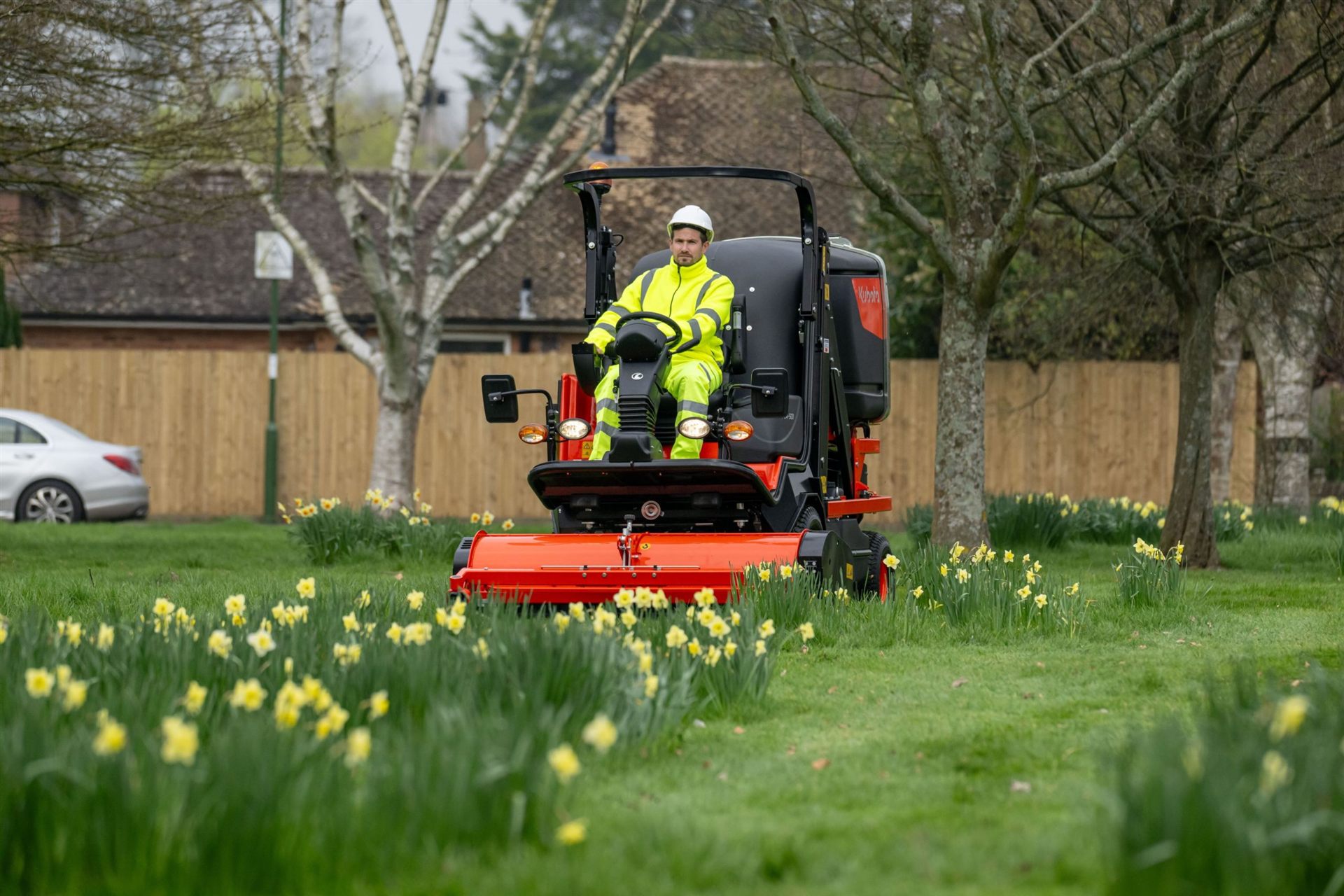 Ride-on mowing, amenity grassland — Grasstex