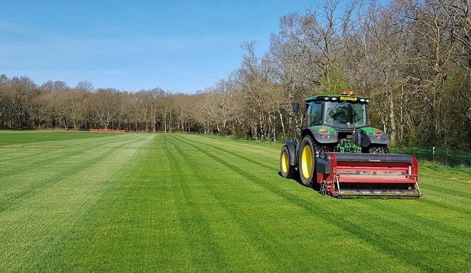 Sports pitch mowing stripes — Grasstex